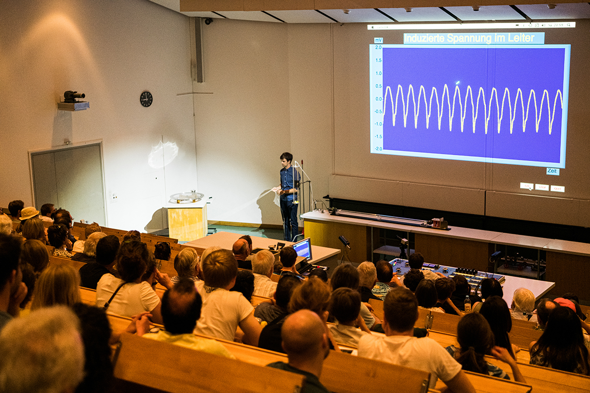 Die Nacht der Sterne wartete mit vielen spannenden Vorträgen von Weltraumforschenden auf.